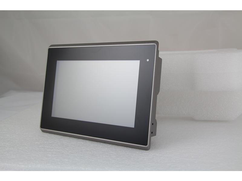 ARCDIS-110P-01 - Monitor przemysłowy do zabudowy (montaż panelowy), 10,1", ekran pojemnościowy (PCT), IP65 od frontu