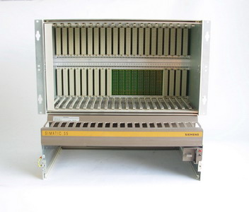 6ES5135-3KB12 - S5-135U RACK